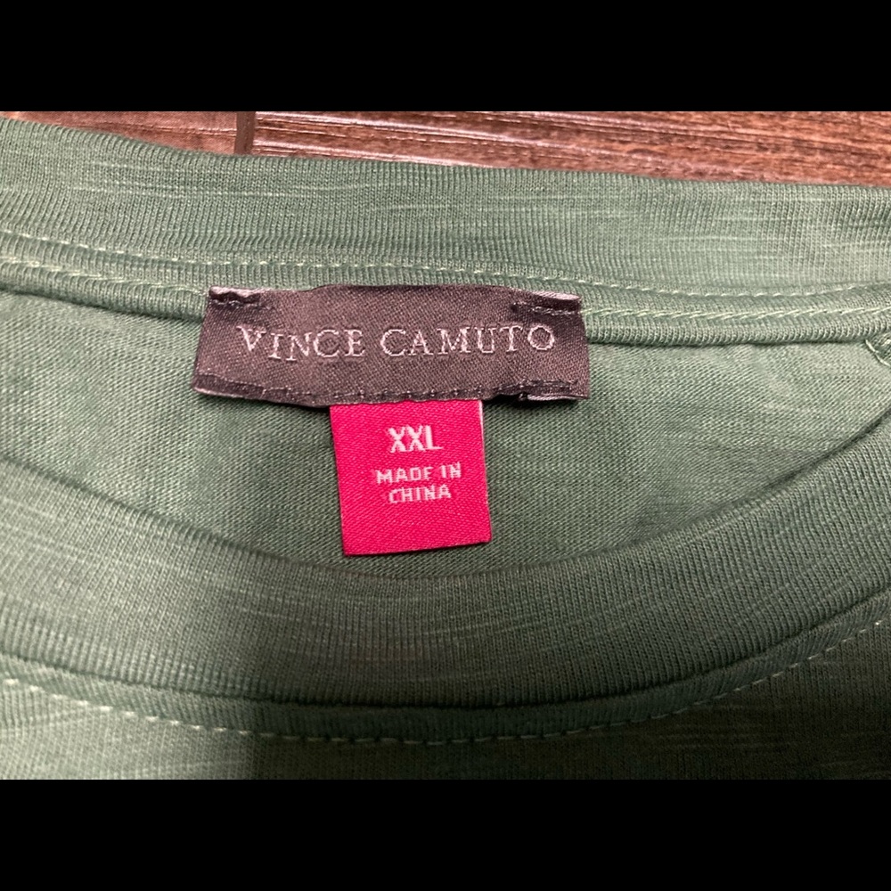 VINCE CAMUTO Plus Size Short Sleeve Cold Shoulder Knit Top In Lush Eden … - Picture 6 of 9